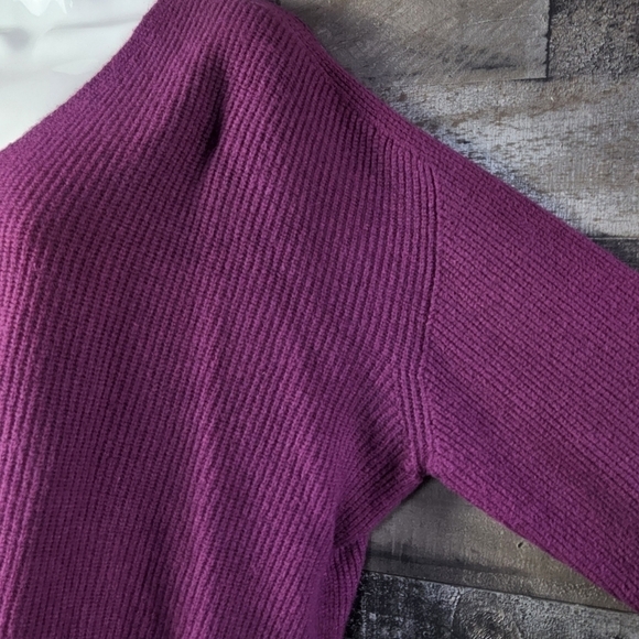 NWOT Apparis Purple Oversized 'Lorelai" sweater Size L (Defect) - Picture 5 of 12